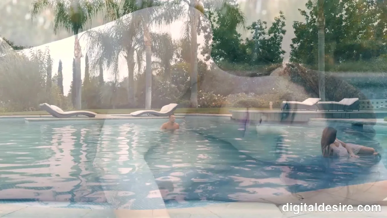 DigitalDesire Jenna J Ross Beauty Pleasures Herself In The Pool XXX